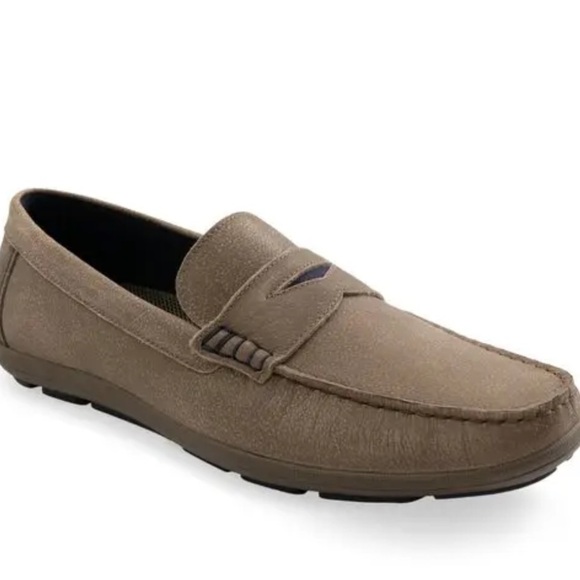 Johnnie O size 13 beige mox driving loafers in excellent like-new condition main image 4
